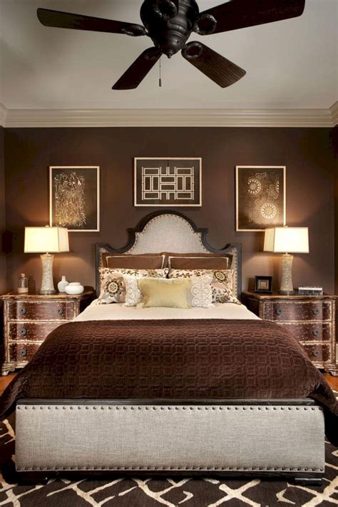 bedroom decorating ideas with brown furniture
